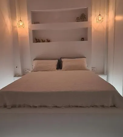Apartment Flat 66 *