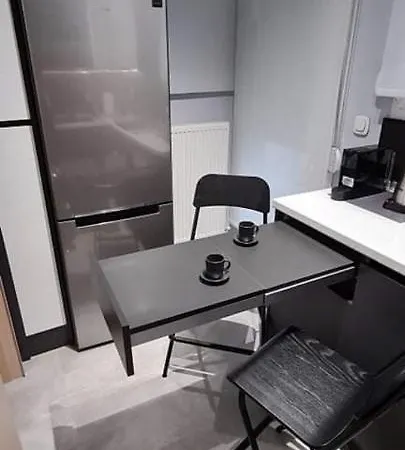 Flat 66 Premium Urban Retreat In The Center Of 아파트 *