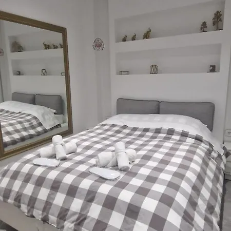 Flat 66 Premium Urban Retreat In The Center Of Tesalónica