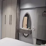 Flat 66 Premium Urban Retreat In The Center Of * 塞萨洛尼基