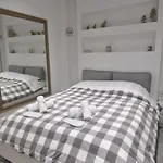 Flat 66 Premium Urban Retreat In The Center Of 塞萨洛尼基