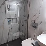 公寓 Flat 66 Premium Urban Retreat In The Center Of 塞萨洛尼基