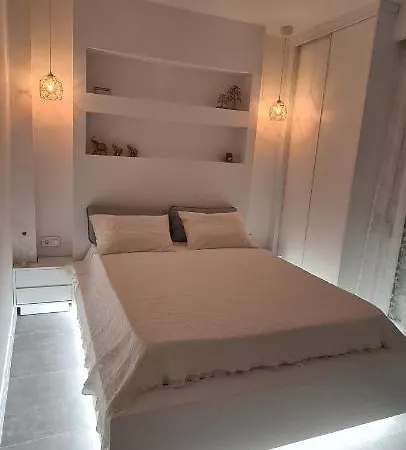 Flat 66 Premium Urban Retreat In The Center Of Apartament *