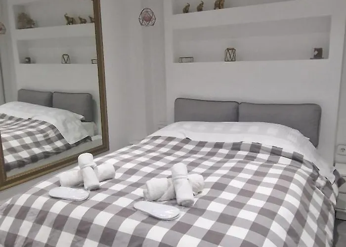 Flat 66 Premium Urban Retreat In The Center Of 塞萨洛尼基