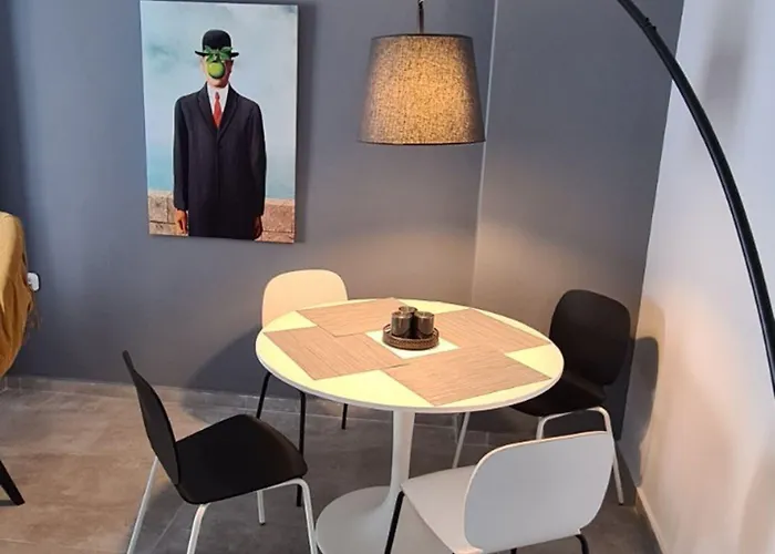 Flat 66 Premium Urban Retreat In The Center Of *